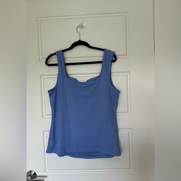 Tops - Picture 2 of 2